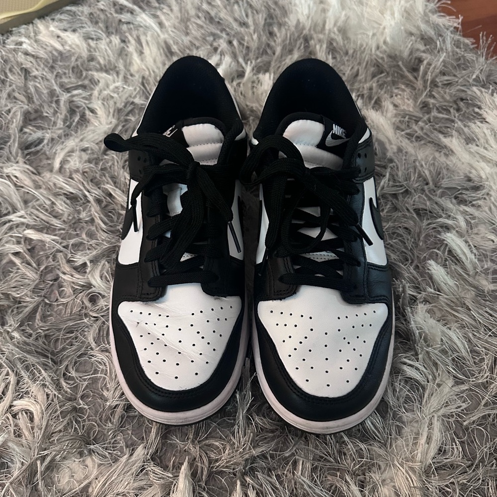 Nike Panda Dunks